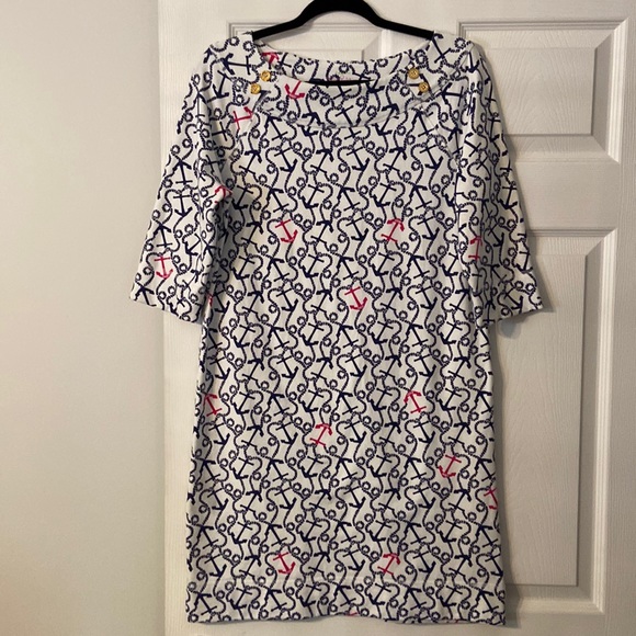 Lilly Pulitzer Dresses & Skirts - Lilly Pulitzer Dress size M length 36” bust 36/38” sleeves 16” excellent condi